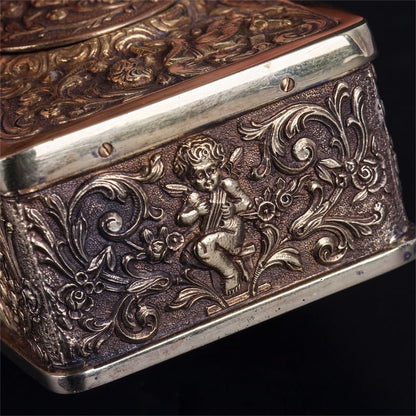 European Three-dimensional Embossed Bird Music Box